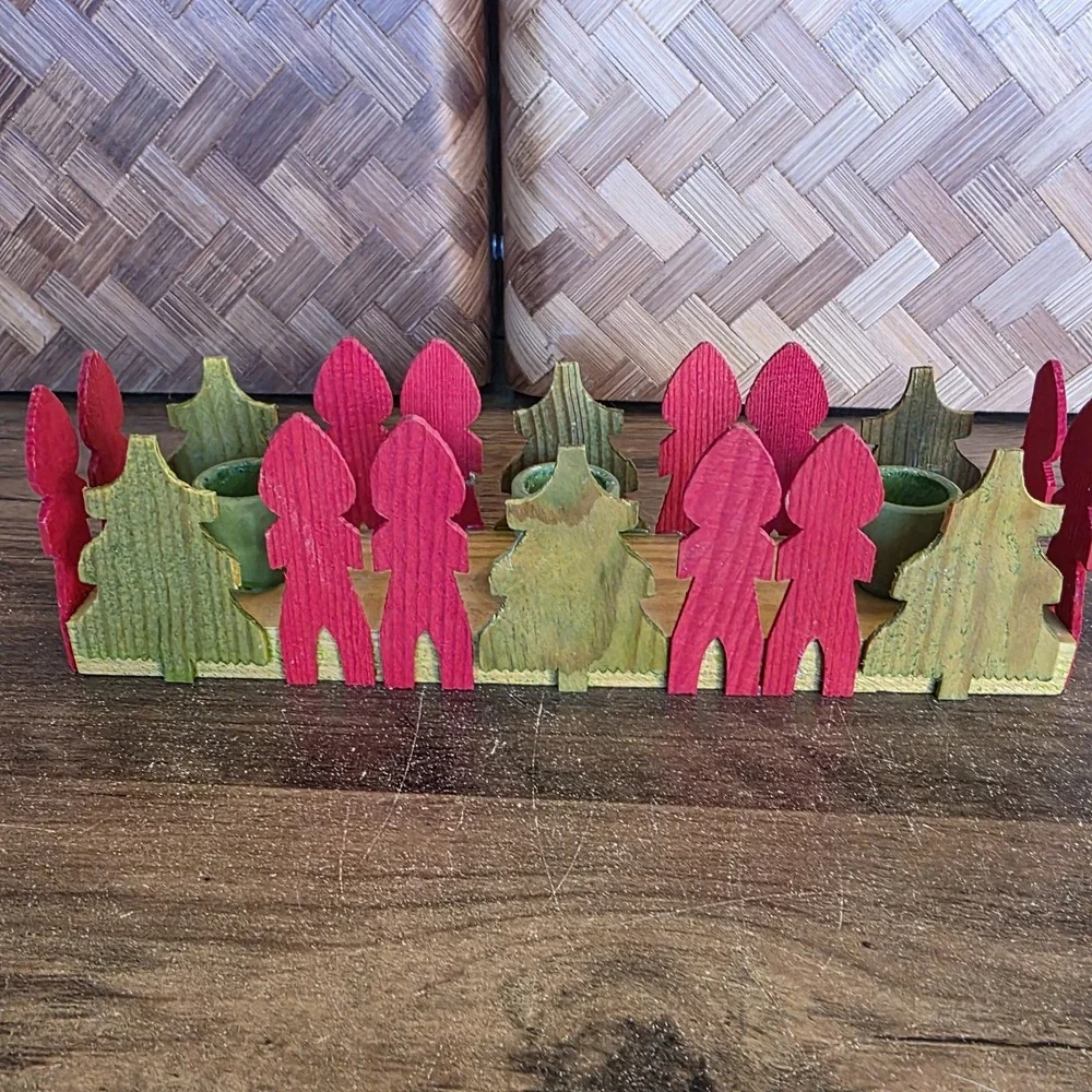 Scandinavian Sweden Christmas Red & Green Wooden Candle‎ Holder Christmas Tree